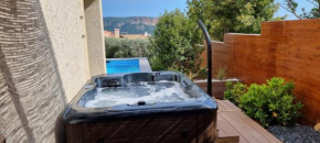 Rêves de vie, appartement vue mer, grande piscine privée , spa privatif
